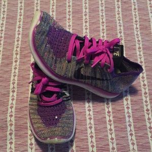 Price drop 💥 Nike Flynknit